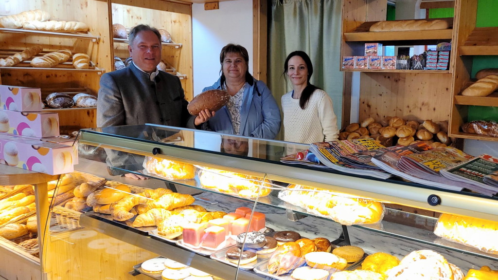 Einsatz von GfGR Siegi Binder hat sich gelohnt: Bäckerei Ehn fährt wieder "ins Gai" - Foto: Thomas Heumesser