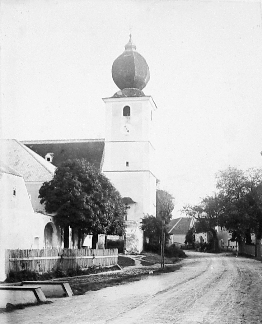 Kirche mit Zwiebelturm
